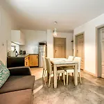 Mazursko - Komfortowe Apartamenty Nad Jeziorem, Sauna, Kominki Na Parterze Apartment *