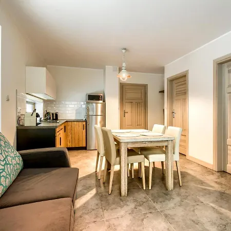 Mazursko - Komfortowe Apartamenty Nad Jeziorem, Sauna, Kominki Na Parterze Apartment *
