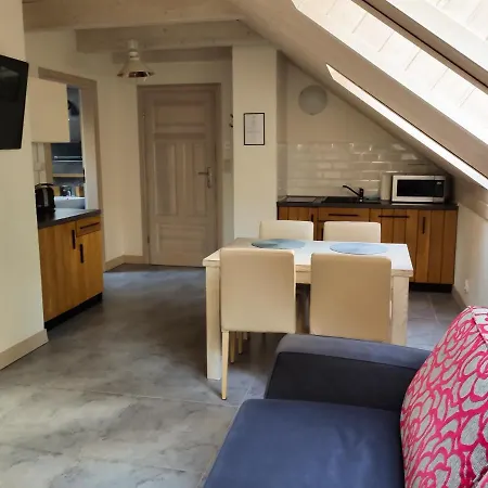 Mazursko - Komfortowe Apartamenty Nad Jeziorem, Sauna, Kominki Na Parterze