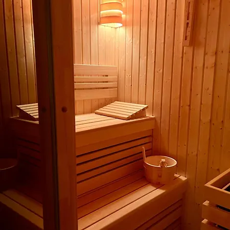 Mazursko - Komfortowe Nad Jeziorem, Sauna, Kominki Na Parterze * Kretowiny
